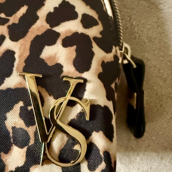 Victoria's Secret Cheetah Cosmetic Bags (Pack of 3) - Picture 7 of 7